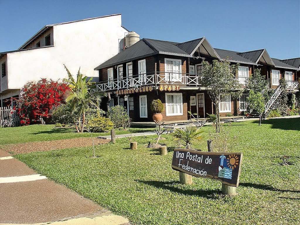 Cabañas del Lago ** – Federación.tur.ar